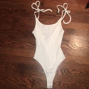 White shoulder tie scoop back bodysuit
